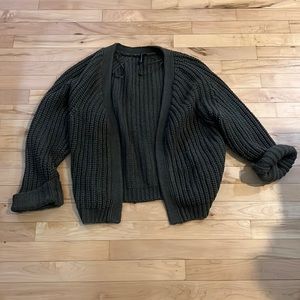 Moon & Madison size small, dark sage green cropped cardigan